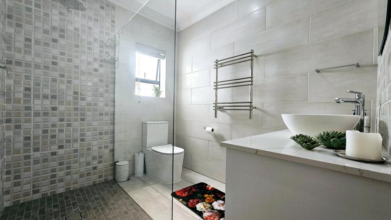 3 Bedroom Property for Sale in Dana Bay Western Cape